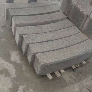 儋州芝麻白弧形路牙石